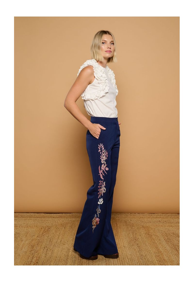 Silene Trousers by Minueto